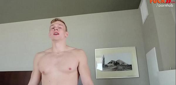  HOT BLOND STUD GETS ASS LICKED & RIMMED FOR THE FIRST TIME TO GET HARD FAST